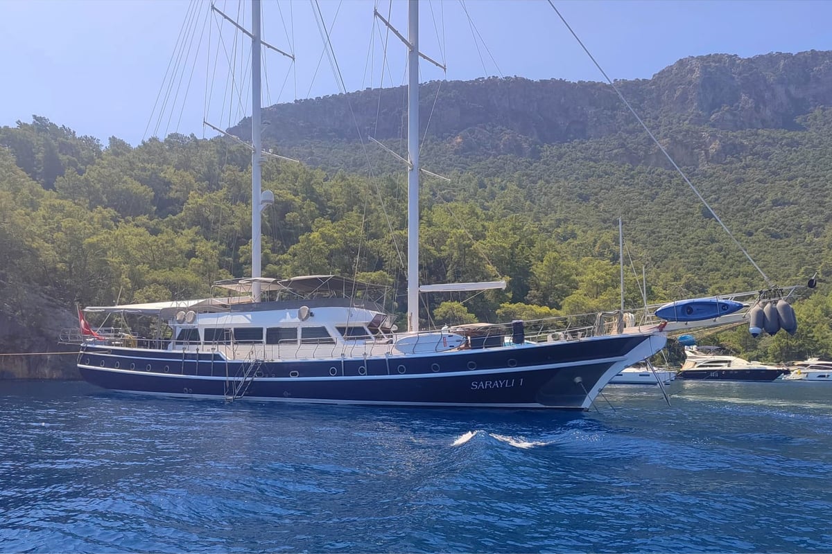 Gulet, SARAYLI 1