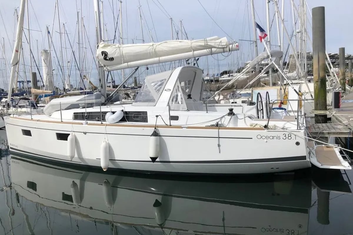 Oceanis 38.1, Lisboa