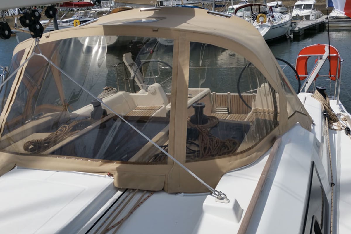 Dufour 382 Grand Large, Excalibur