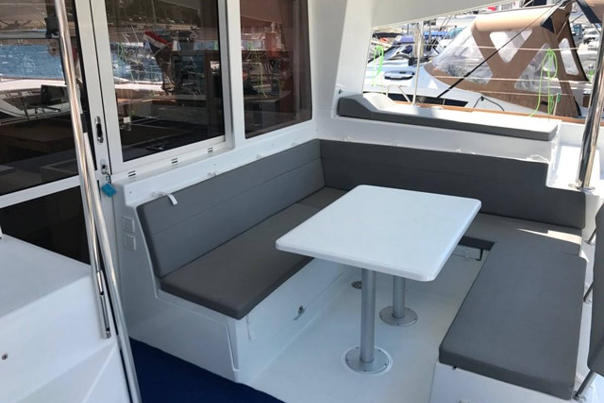 Lagoon 400 S2, Tulip