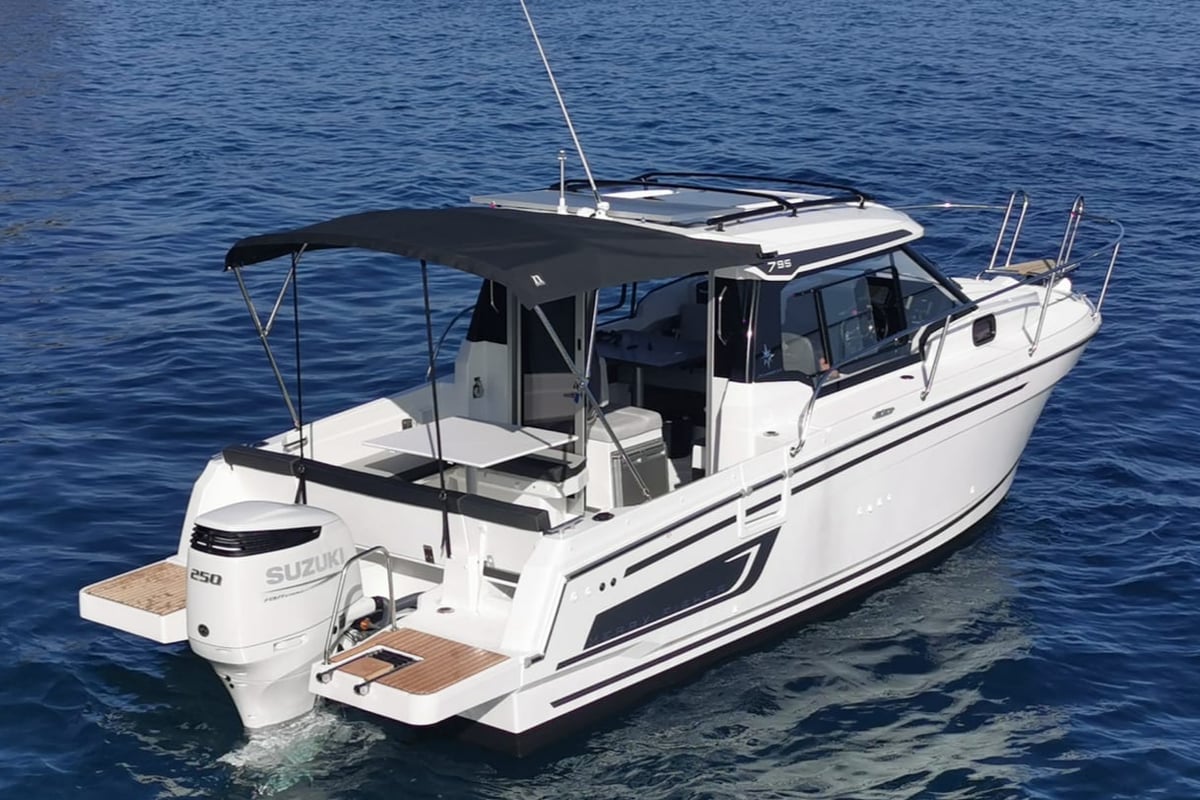 Merry Fisher 795, Franka