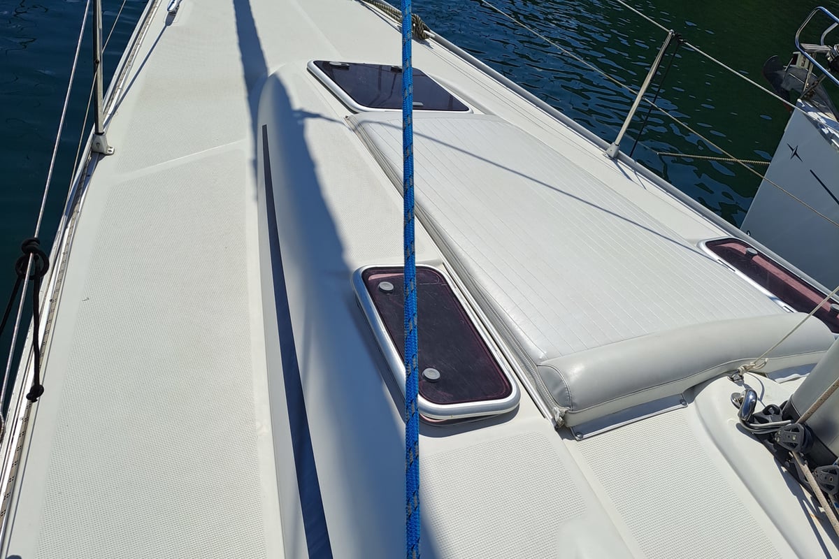 Bavaria 39 Cruiser, Kaštelet