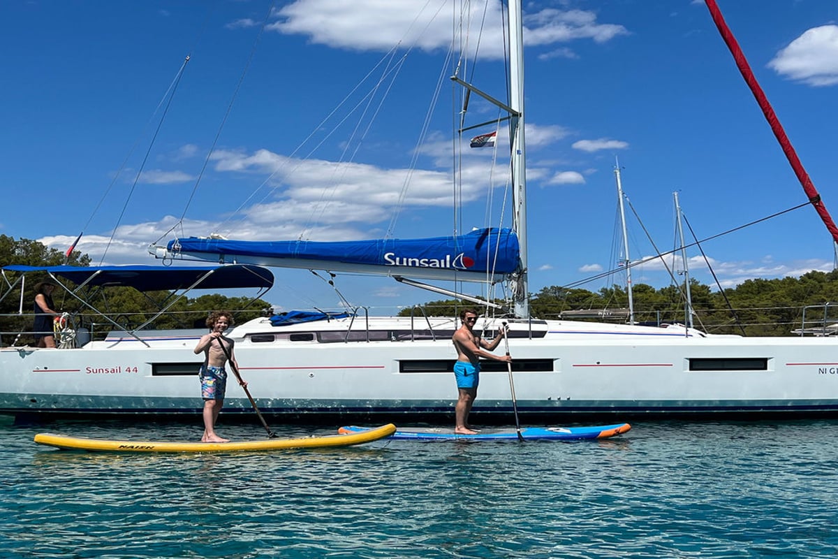 Sun Odyssey 440, Sunsail 44 SO Classic