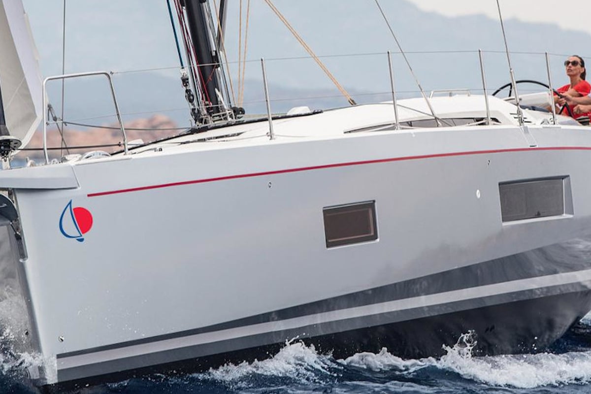 Oceanis 51.1, Sunsail 52.4 Classic