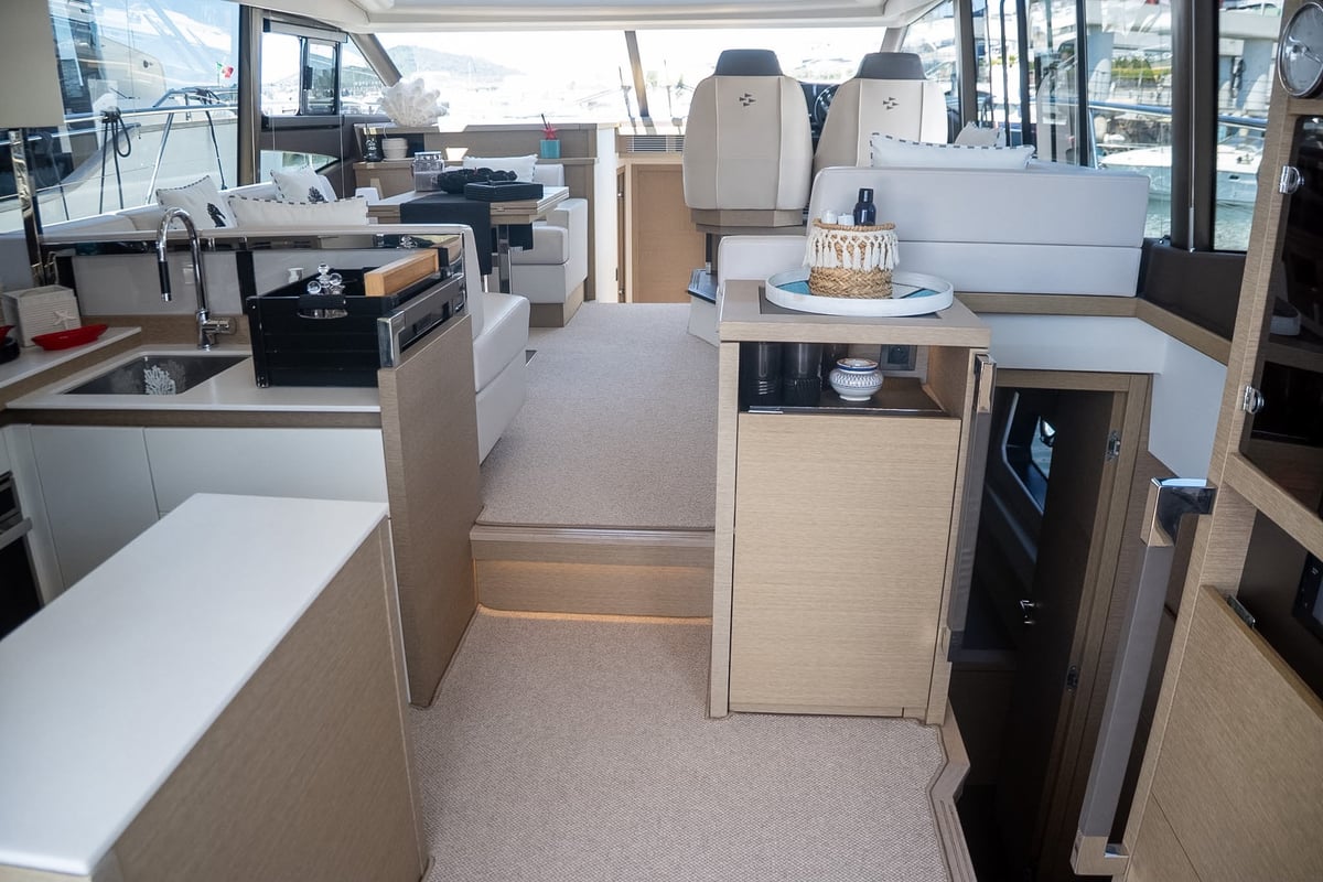 Prestige 520, Fabiana
