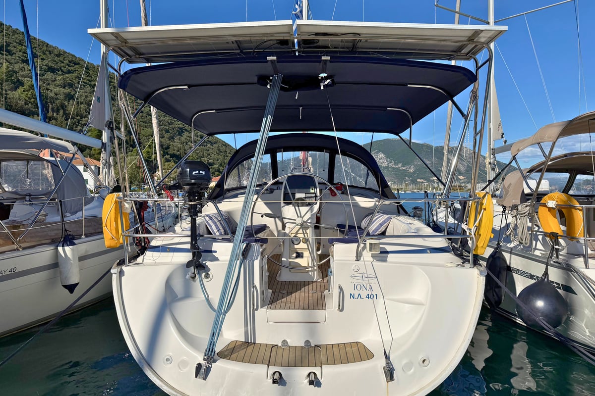 Bavaria C38, IONA