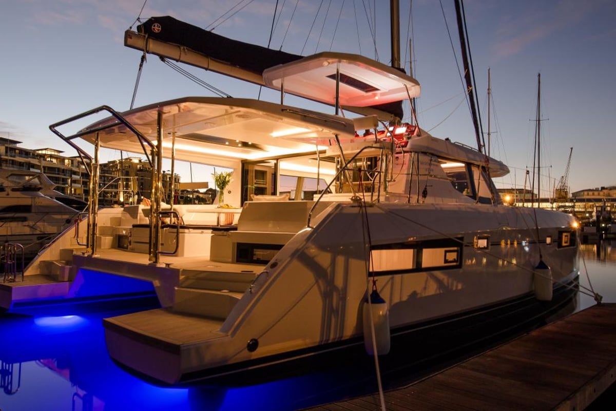 Leopard 45, Moorings 4500L Club