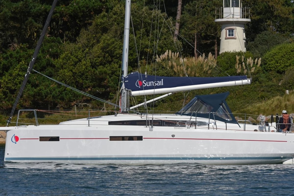 Sun Odyssey 380, Sunsail 38.0 Classic