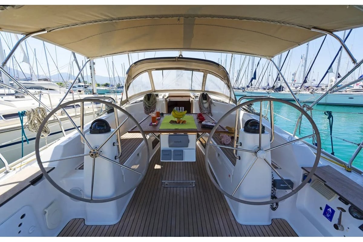 Bavaria 40, Vlassis