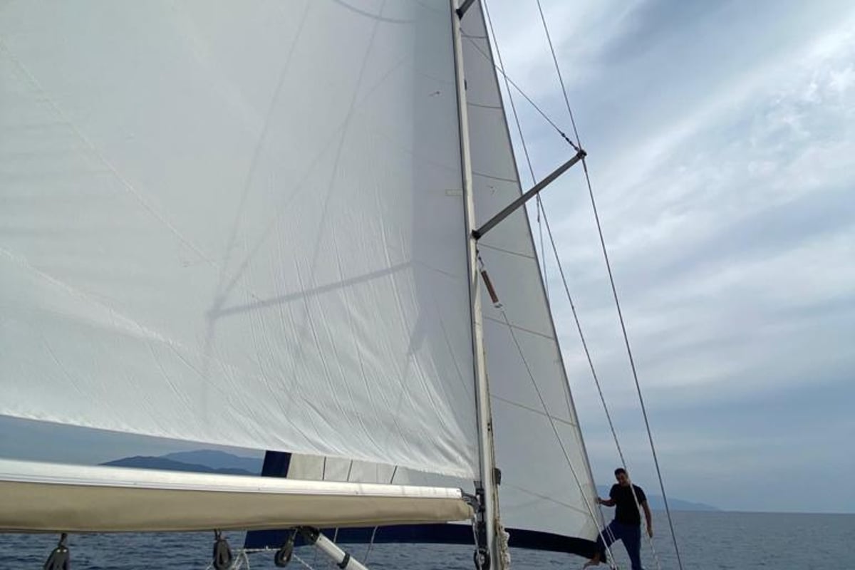 Bavaria 44, Velero