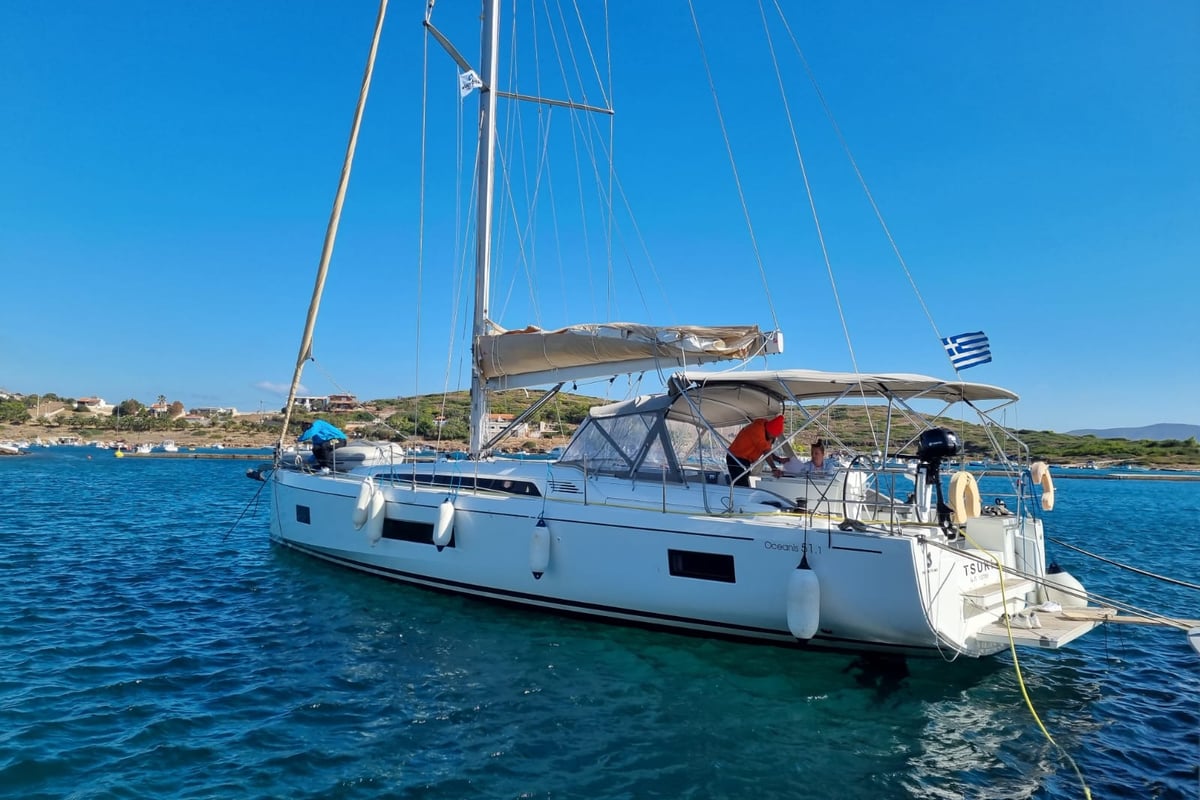 Oceanis 51.1, Tsuki