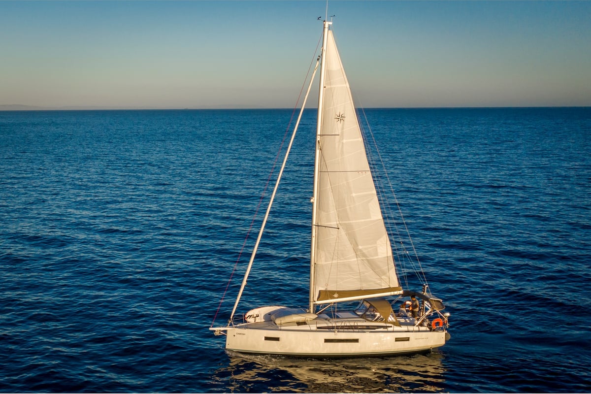 Sun Odyssey 410, Garfish 