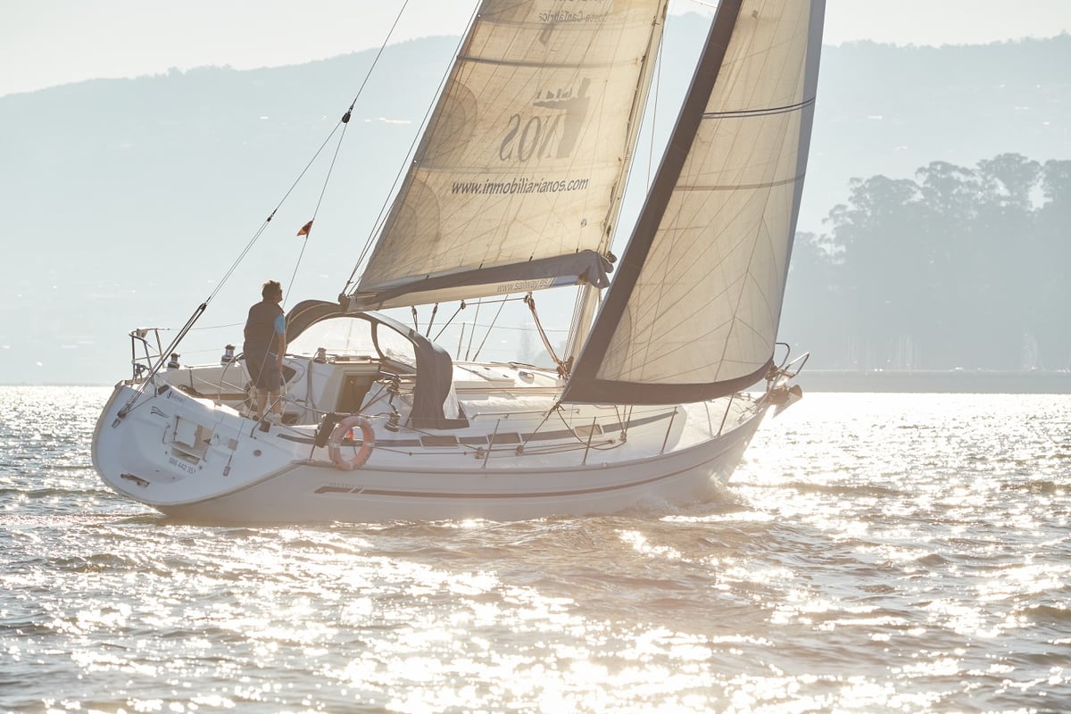 Bavaria 38, Pillabans