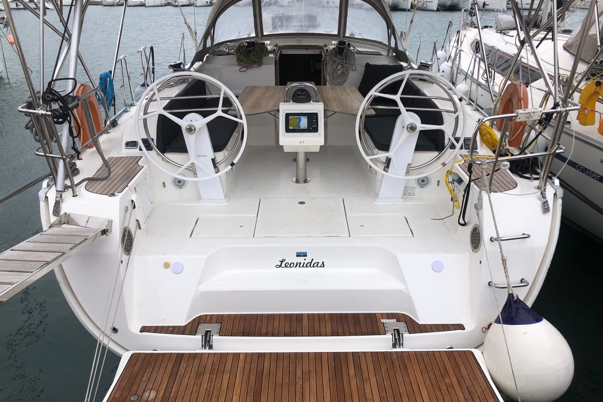 Bavaria Cruiser 46, Leonidas