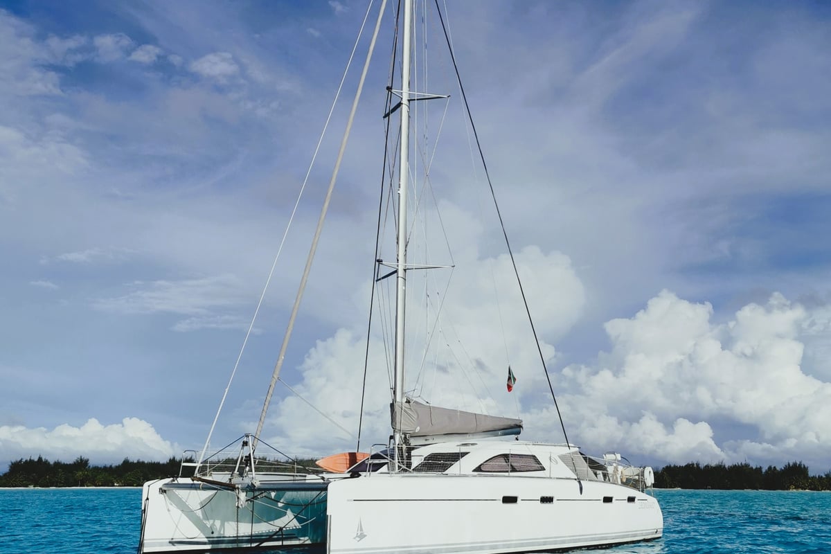 Nautitech 47, Alcade 1 double cabin