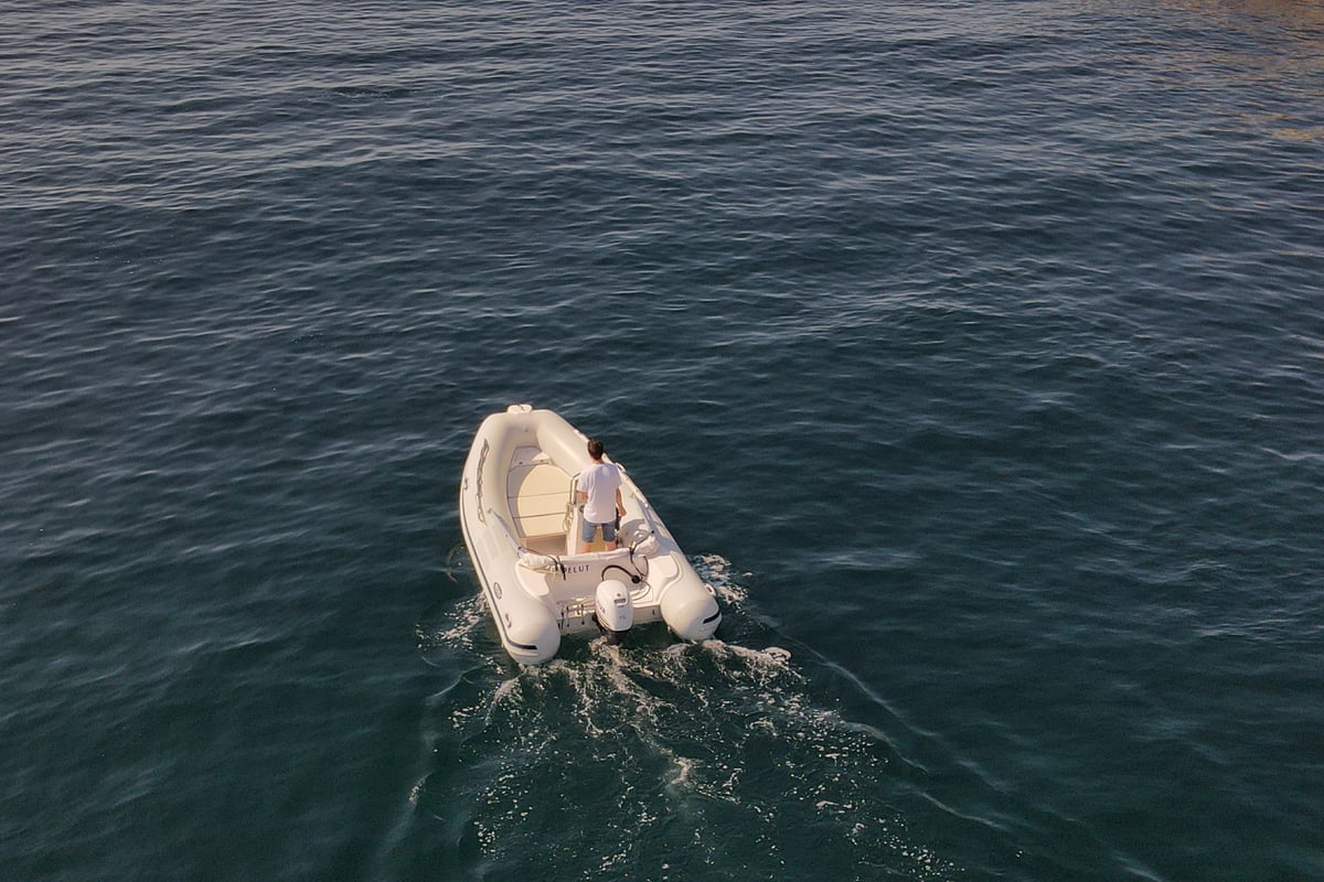 Sunseeker Predator 490, Pelut
