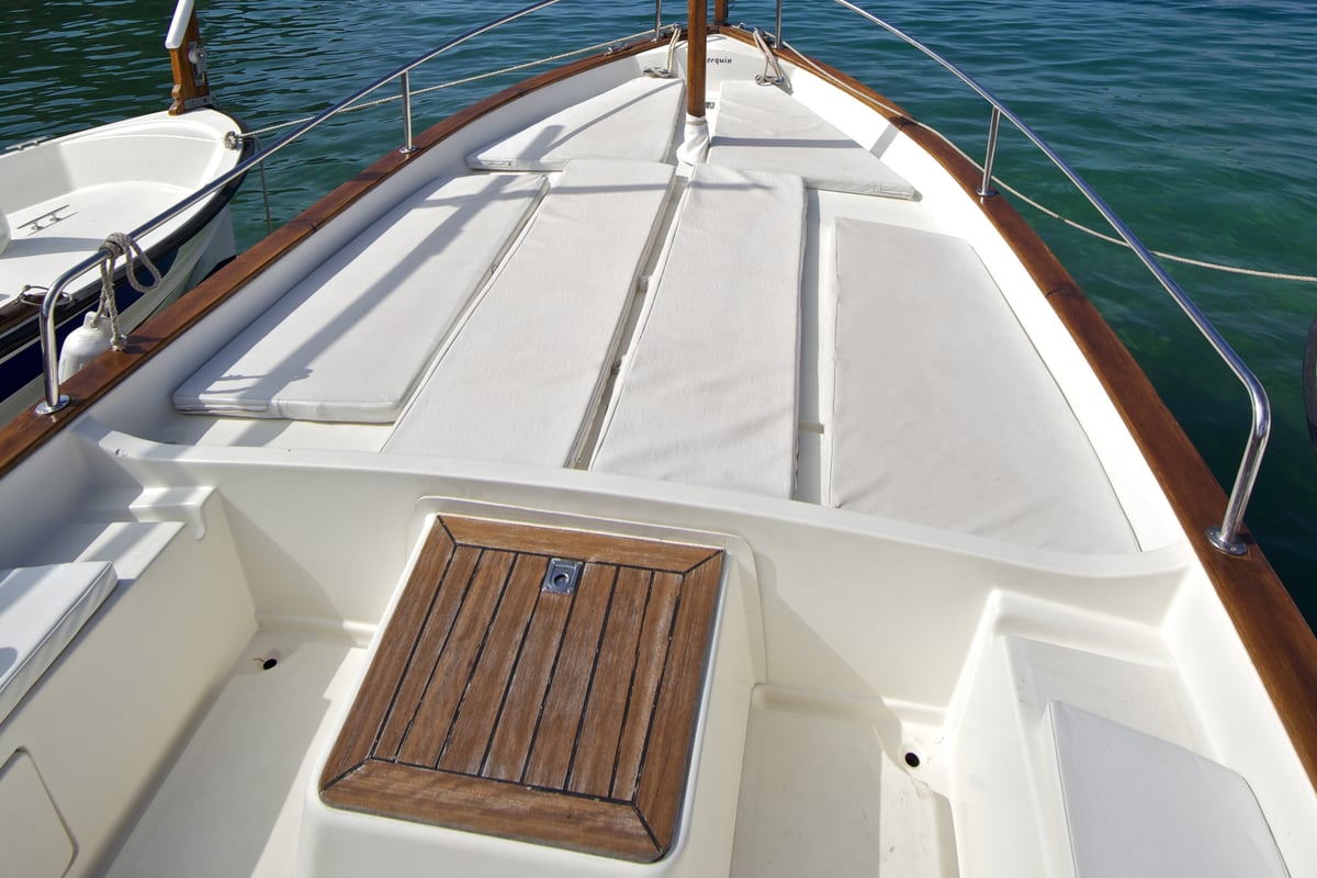 Motorboat, Roger De Lluria