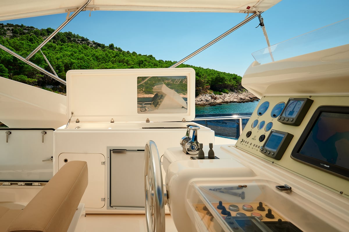 Ferretti 730, Stella d'Oro