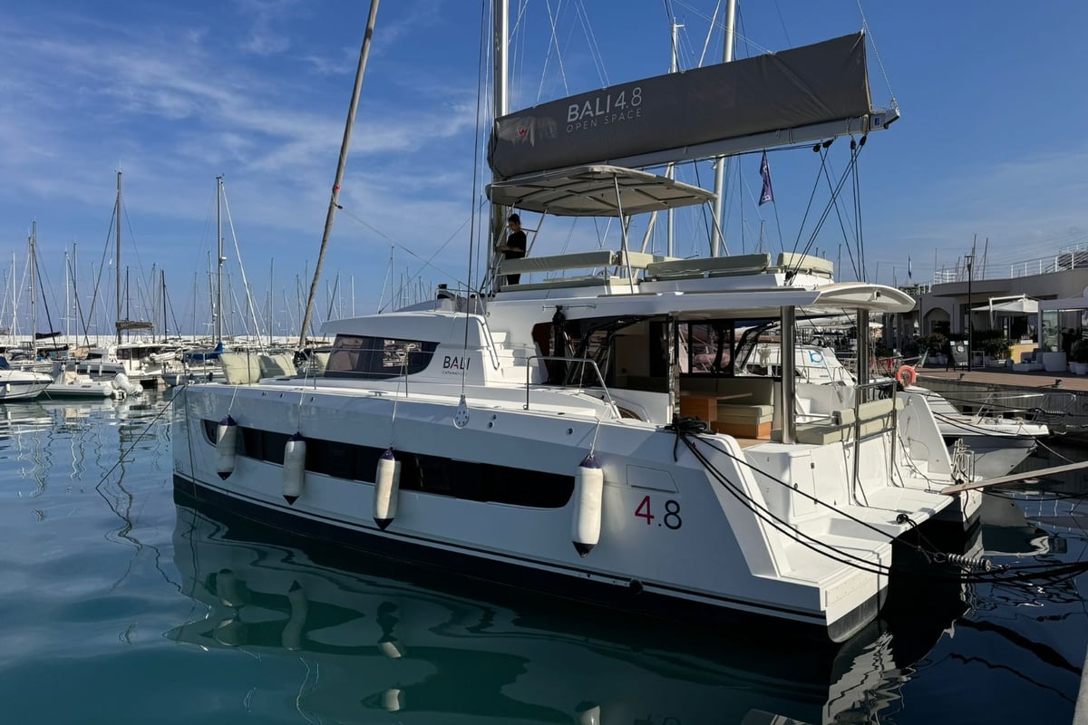 Bali 4.8 , Silver Dolphin Sicilia