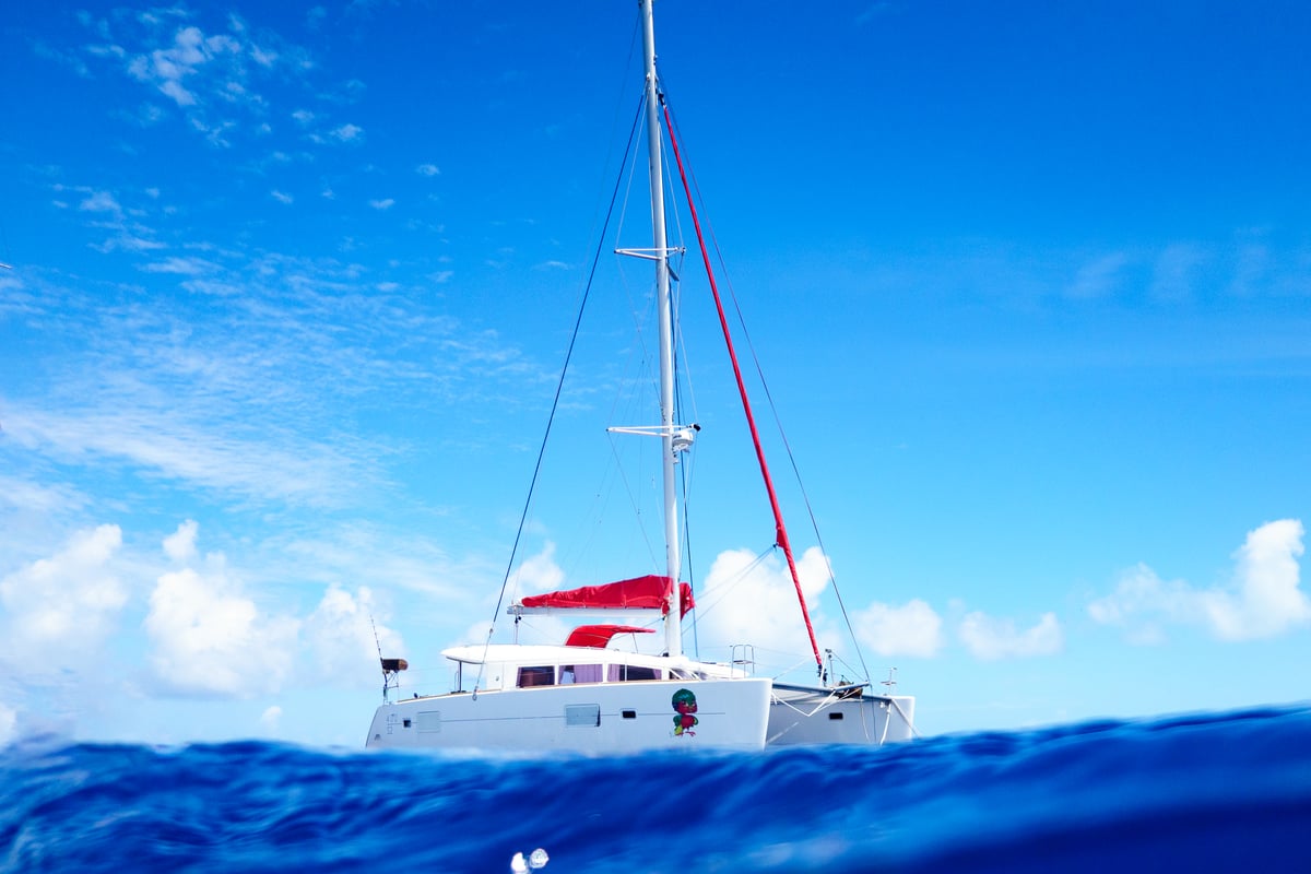 Lagoon 400 S2, Poe Reva