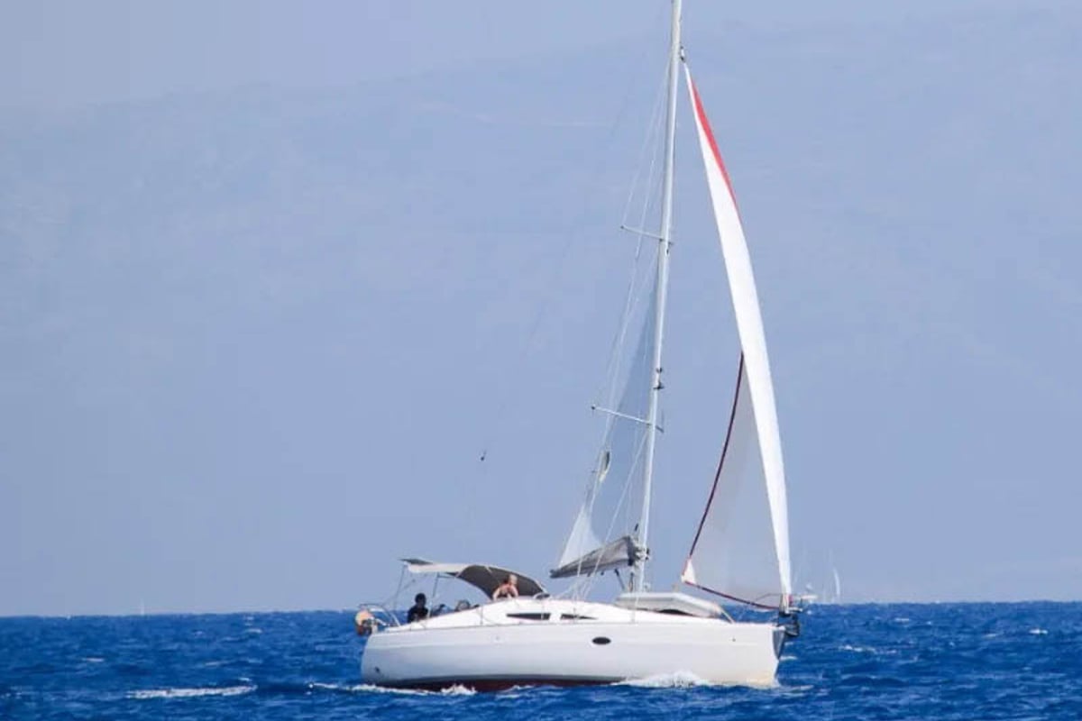 Elan Impression 344, Naftaki
