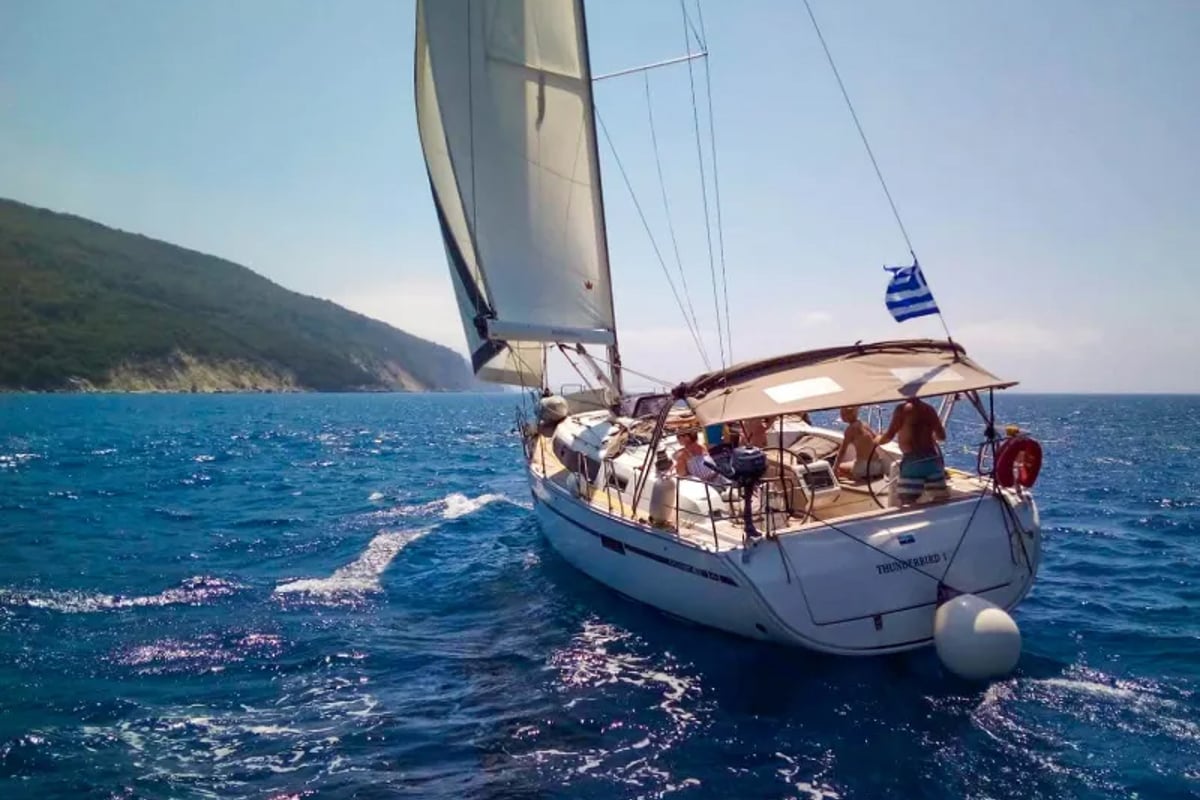 Bavaria 41, Thunderbird 1