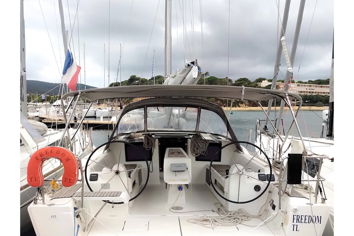 Dufour 410 Grand Large, Freedom