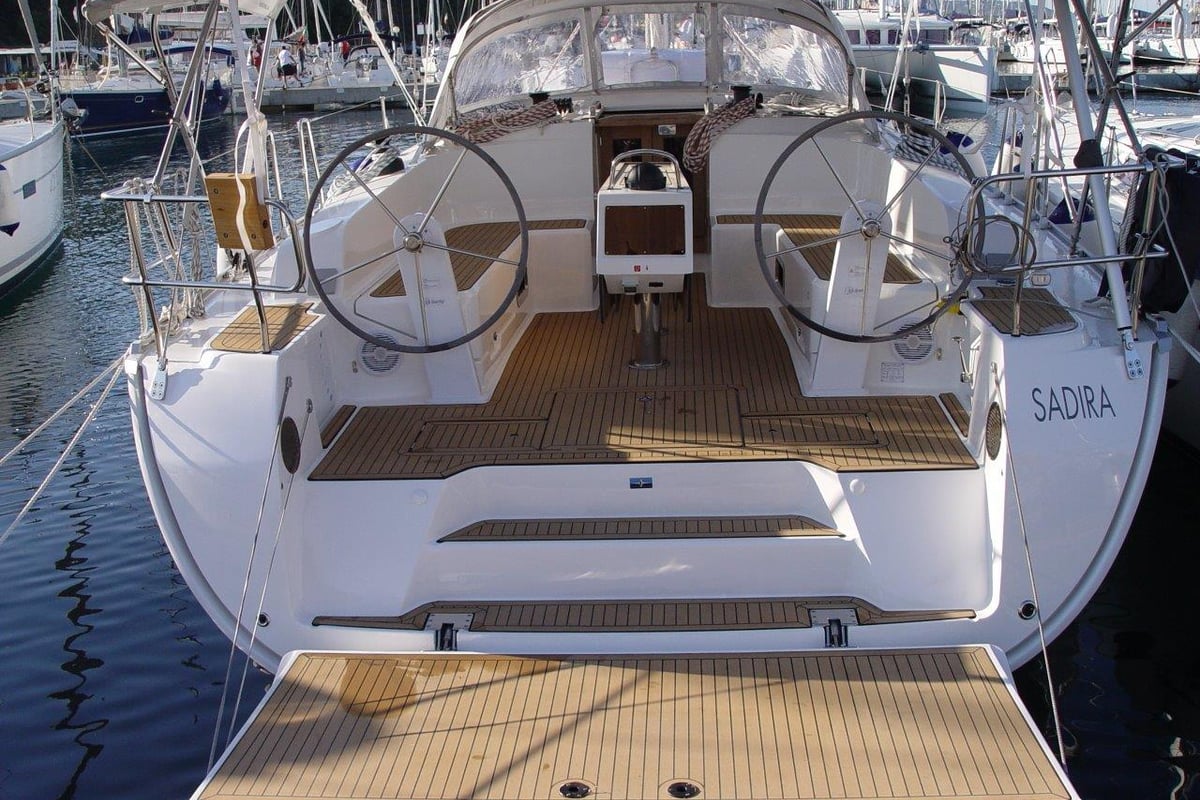 Bavaria Cruiser 46, Sadira