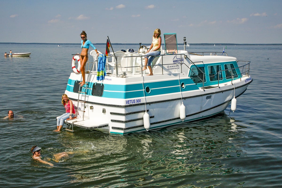 Vetus 900, Yacht 5984351860000107171