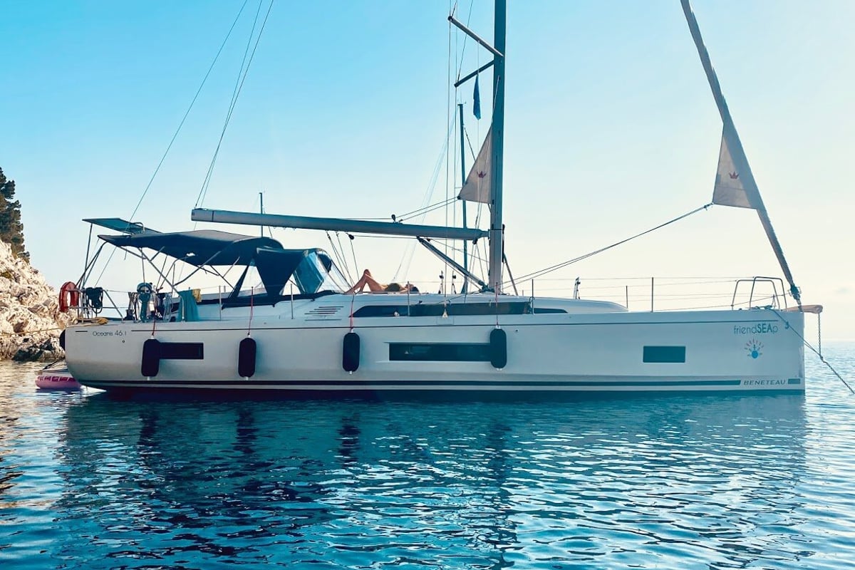 Oceanis 46.1, FriendSEAp