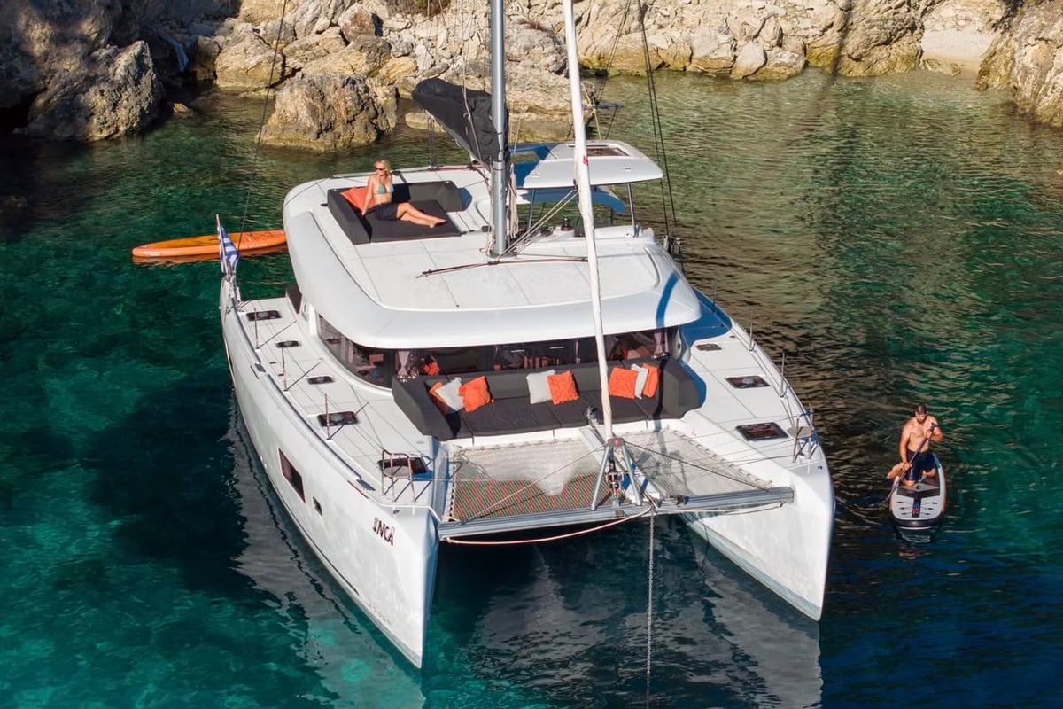 Lagoon 42, INCA