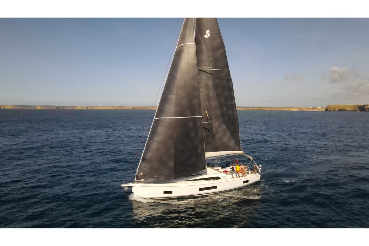 Oceanis 46.1, Yess Boss (First Line)