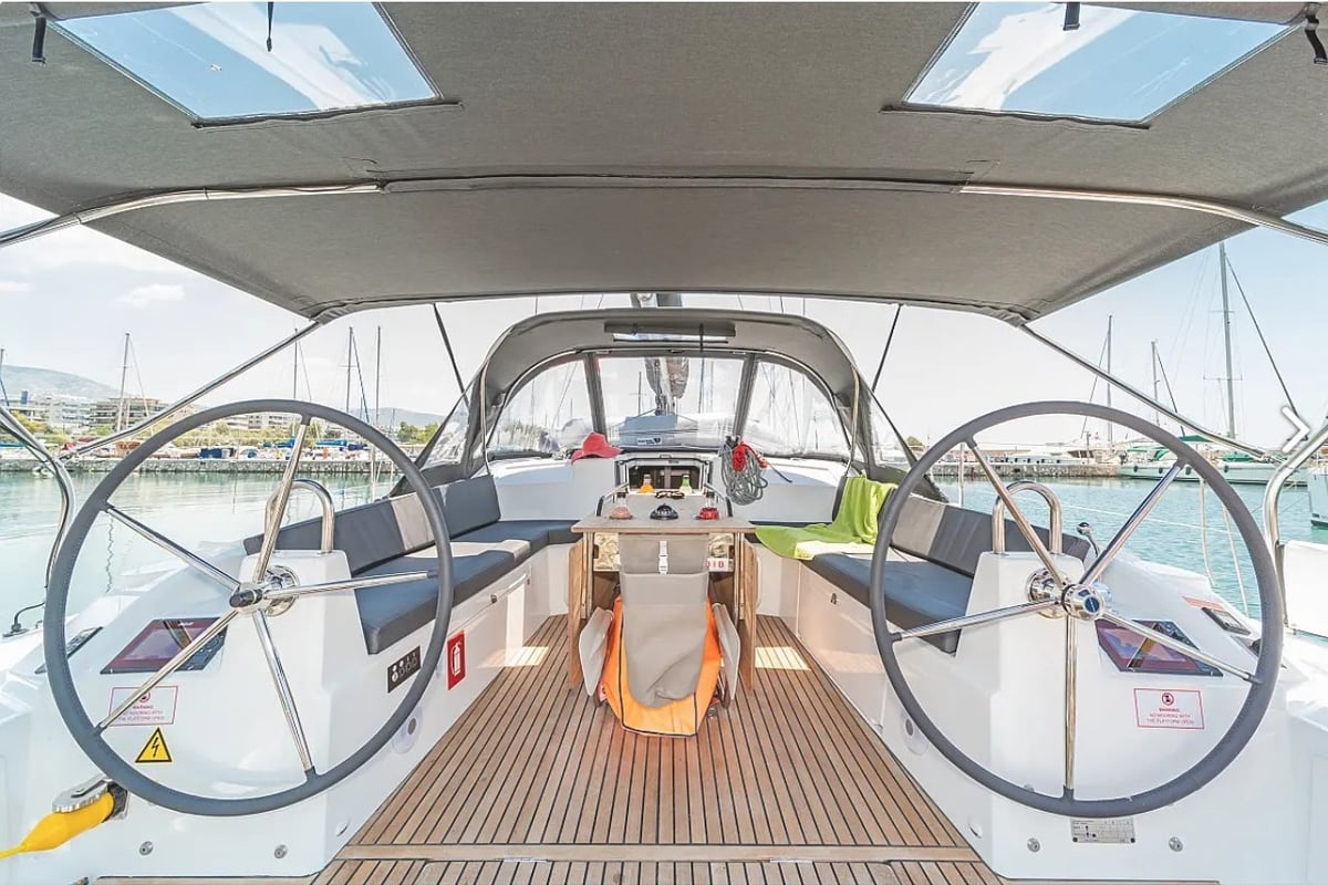 Oceanis 40.1, Oceanis 40.1 (2022) RO