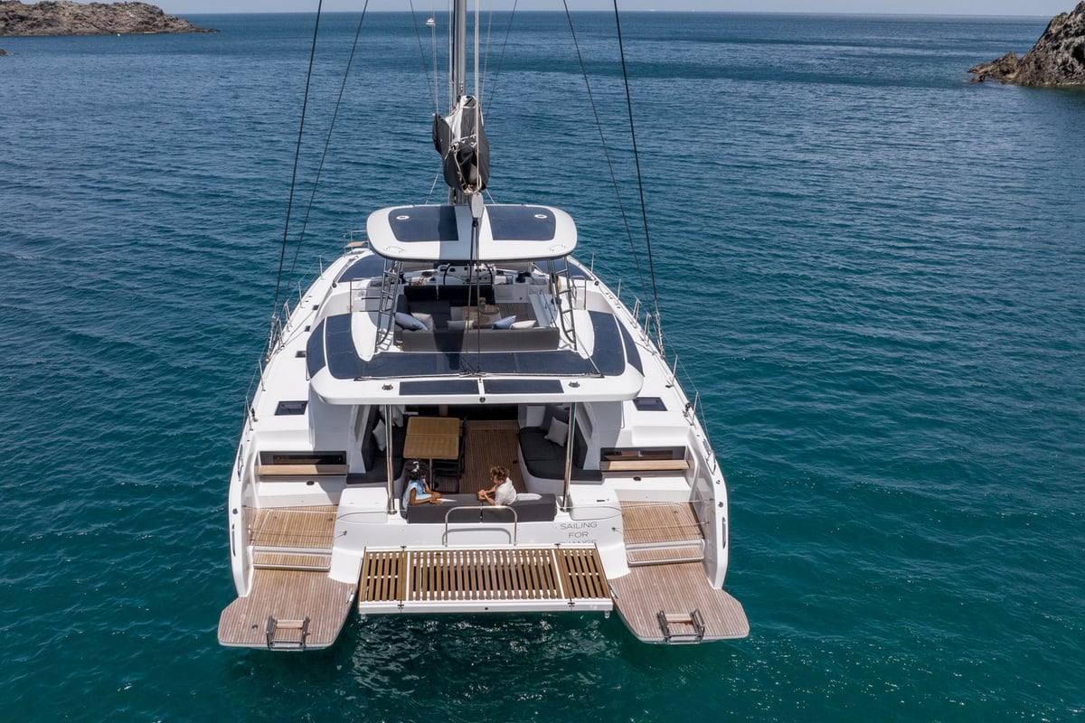 Lagoon 51, Mythos