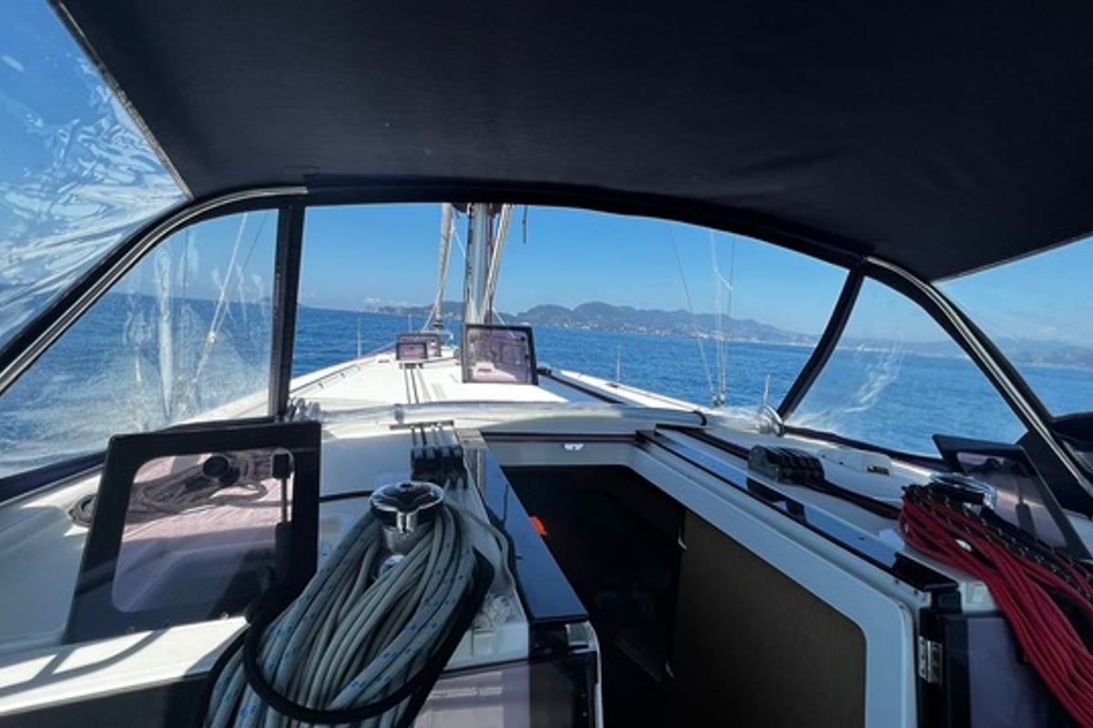 Oceanis 45, Kaali