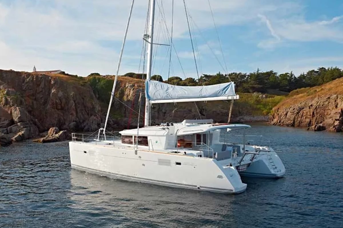Lagoon 450 Sport, Islette