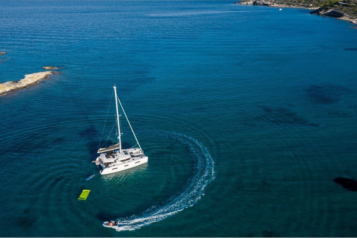 Lagoon 46, Kaizen - Green Wave