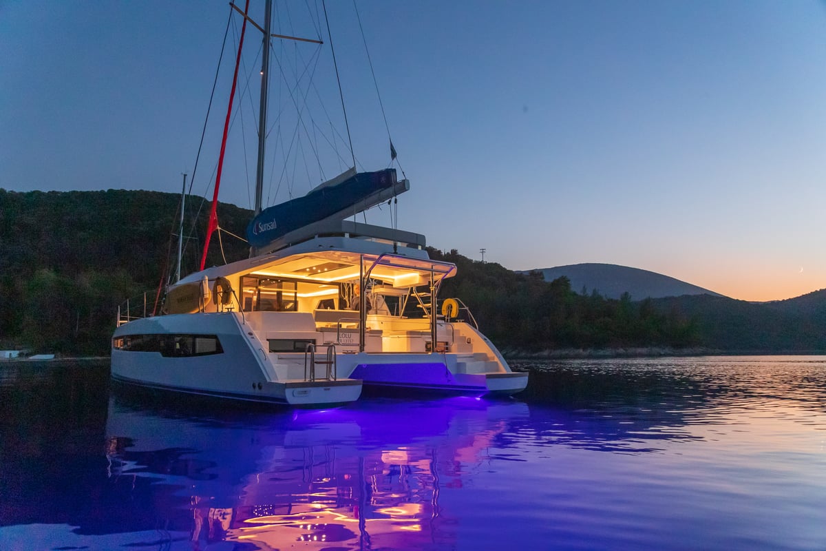 Leopard 45, Sunsail 454L Premium