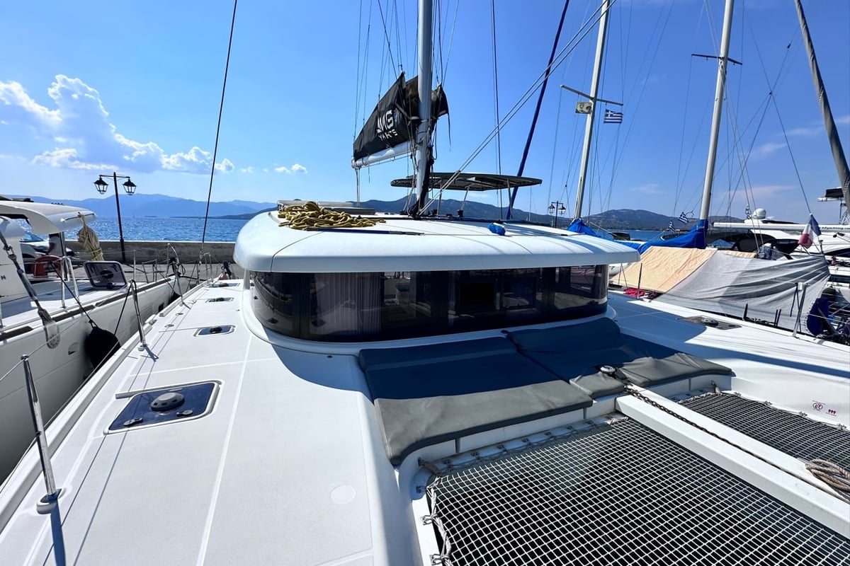 Lagoon 42, Sea novels