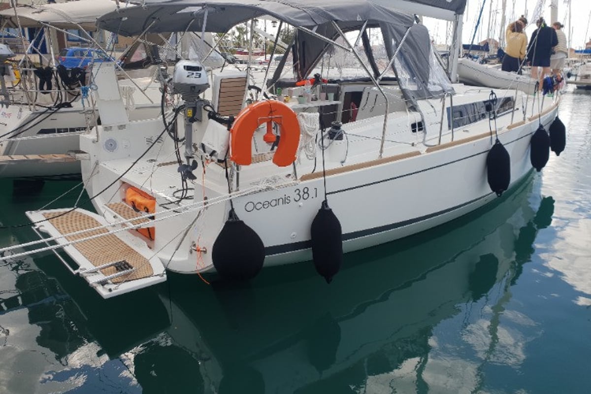 Oceanis 38.1, The Boss