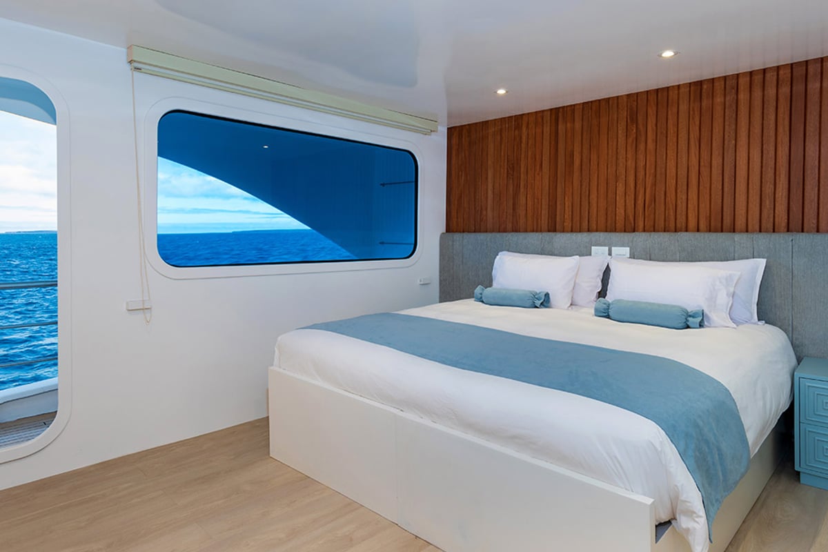 Power Catamaran, Ocean Spray - Cabin 4