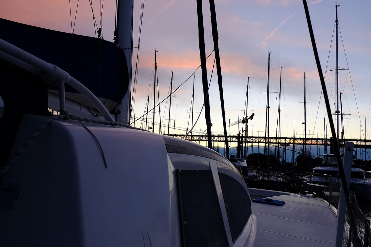 Catana 50, Seabar