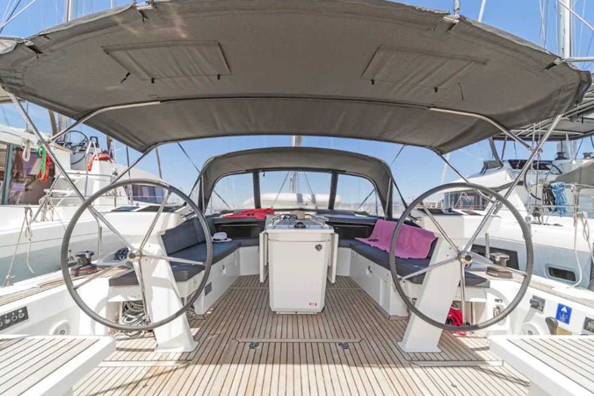 Oceanis 46.1, Esperanza