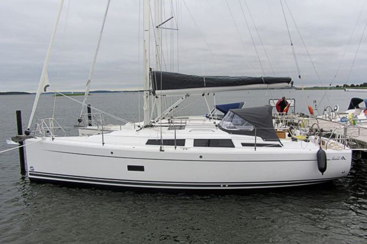 Hanse 348, Nineteen