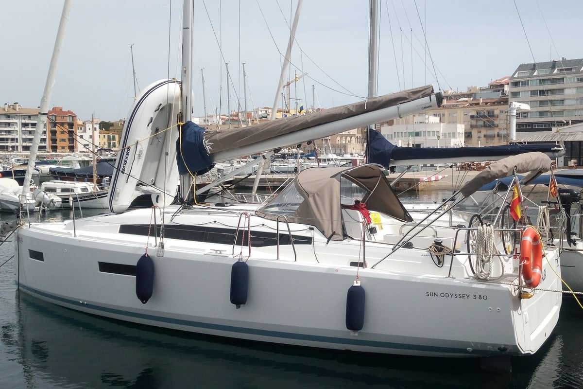 Sun Odyssey 380, Fontalba