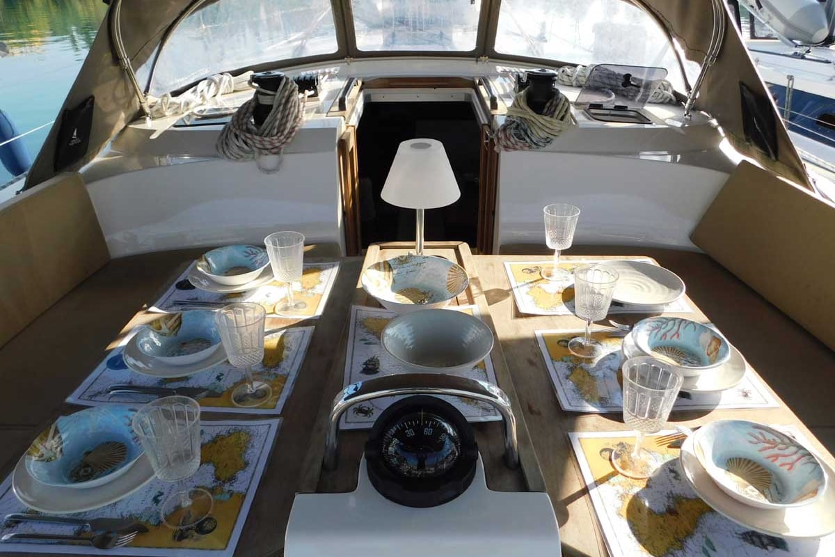 Bavaria 51 Cruiser, Lina