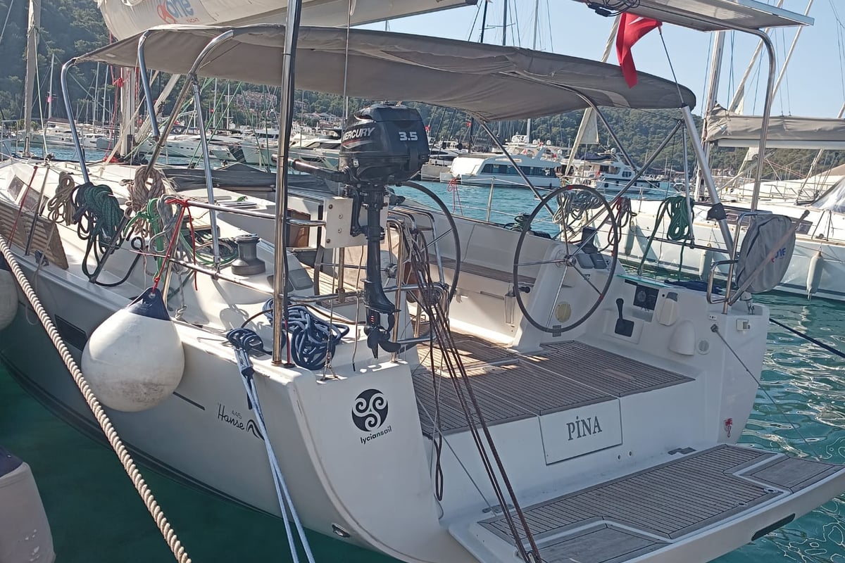 Hanse 445, Pina