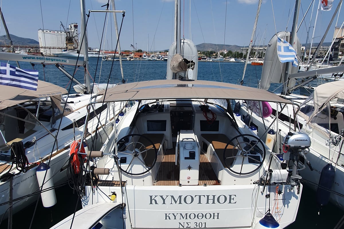 Sun Odyssey 410, Kymothoe