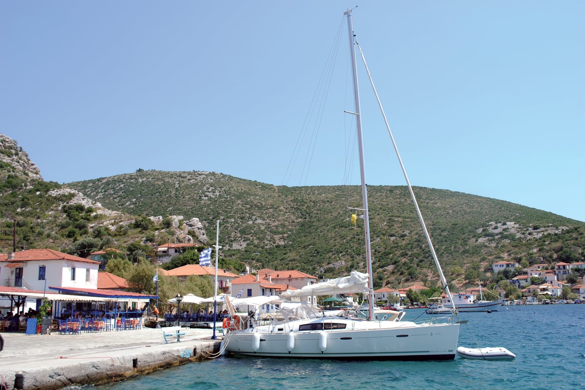 Oceanis 40, Thalassa