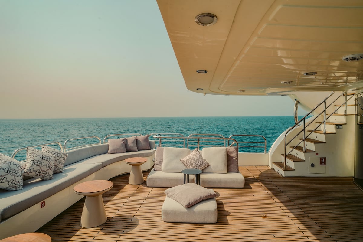 Luxury Motor Yacht, Stardom